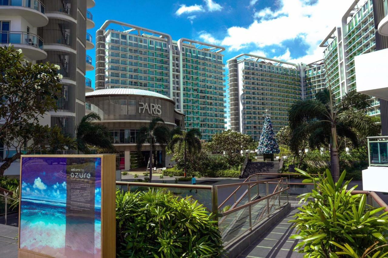 Azure Beach Resort Manila Exterior photo